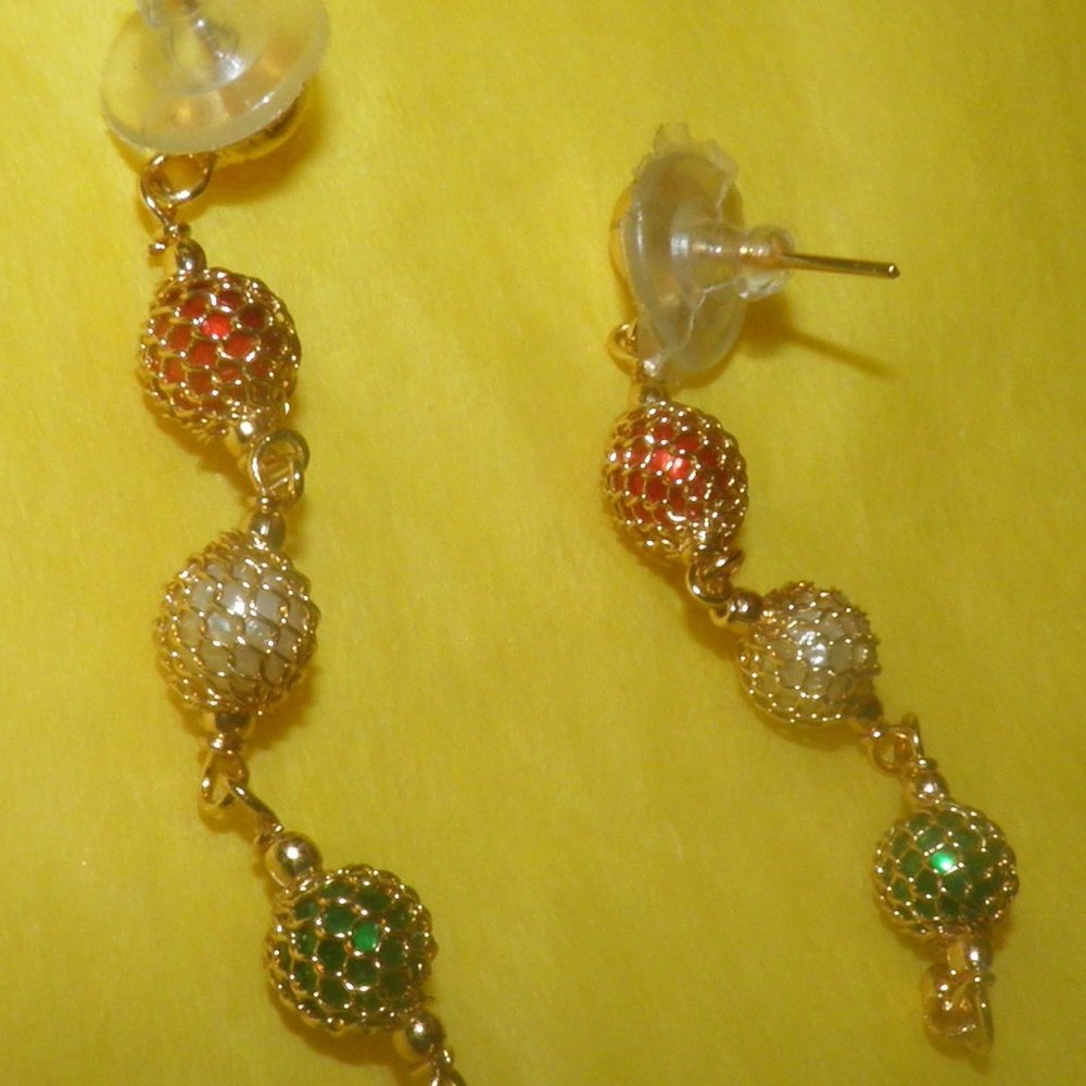 Gold Christmas Ornament Balls Dangle Earrings